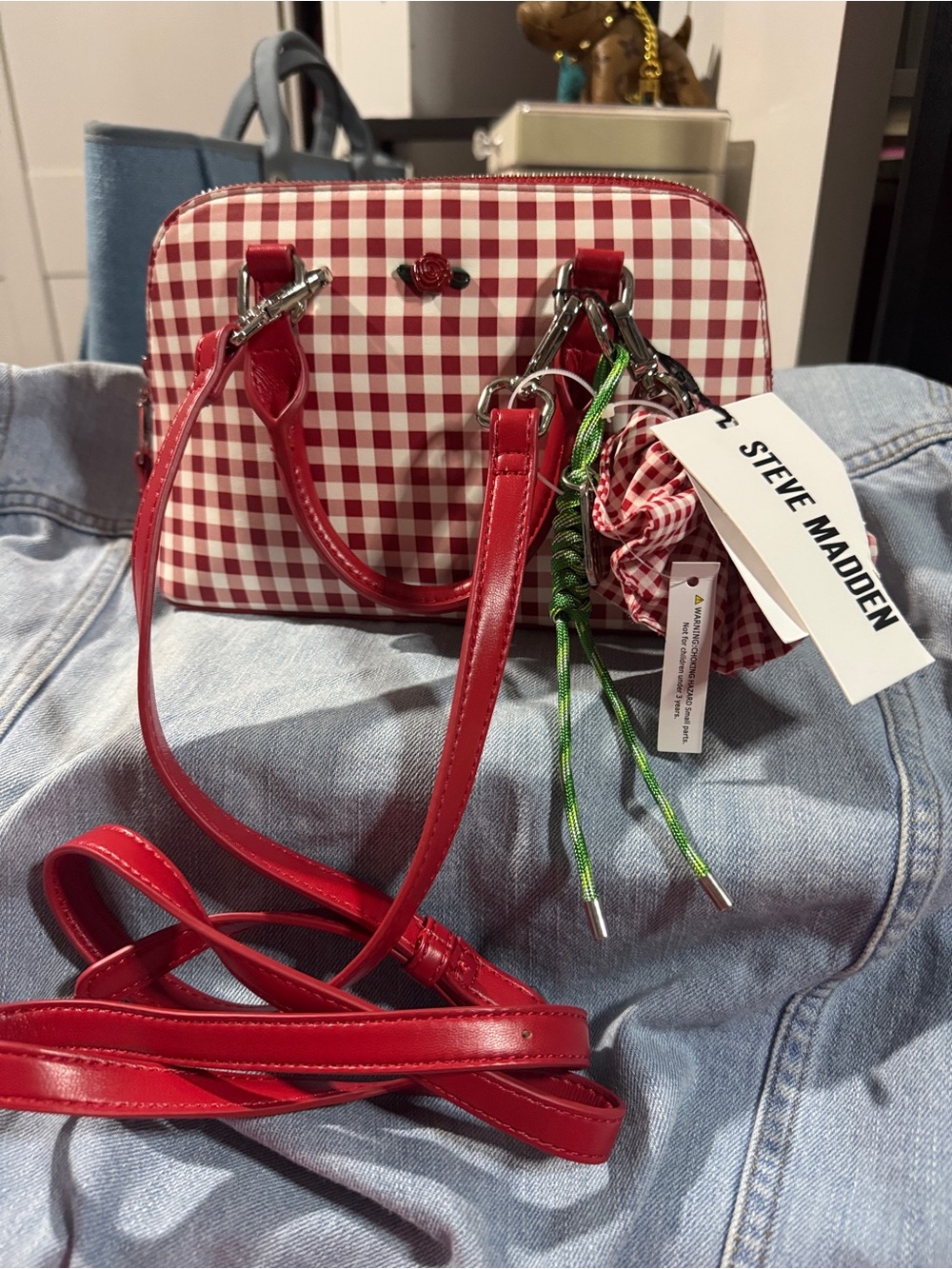 Steve Madden Red Gingham Satchel with Green Charm Bfayth crossbody with strap - Picture 4 of 10